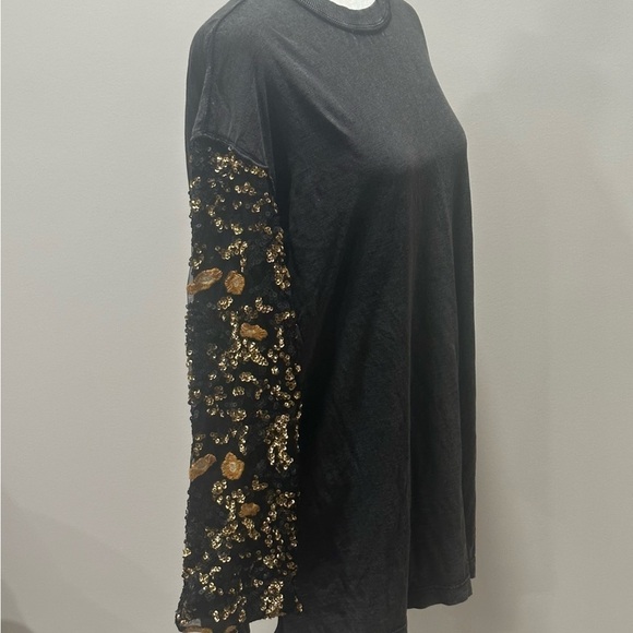 Free People Women’s Oversized Long Sleeve w/Sequins Blouse Black Size Small - Picture 3 of 8
